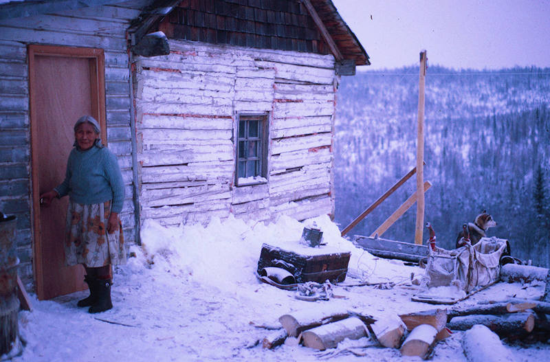 https://arrl-web002.artsrn.ualberta.ca/icrc/ICRC-PDF/Dr. Hunt Photos/Dr. D.E. Hunt photos - Inuvik 1968-69 061.jpg