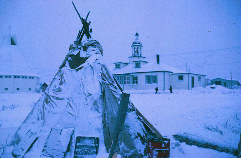 https://arrl-web002.artsrn.ualberta.ca/icrc/ICRC-PDF/Dr. Hunt Photos/Dr. D.E. Hunt photos - Inuvik 1968-69 173.jpg