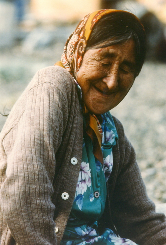 https://arrl-web002.artsrn.ualberta.ca/icrc/201801-upload/Qikiqtaruk - Herschel Island- Cultural Study/Herschel Is- Cultural Study- Jean Tardiff at Shingle Point 1990  Yukon Heritage Branch.jpg