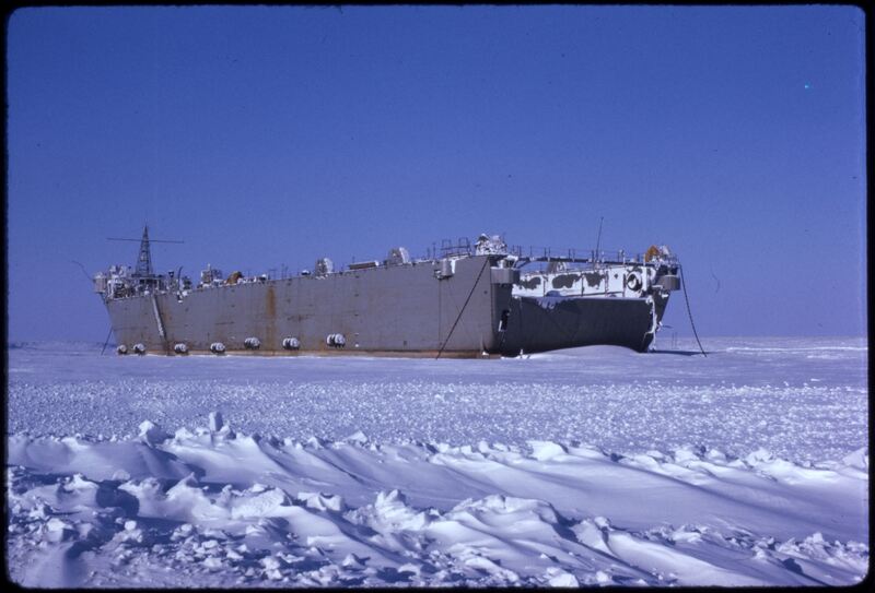 Tuk Harbour - USS Pinabog (Mar '74).jpeg