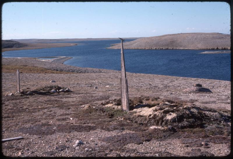 North end of Cape Parry, Whaler's grave (Sept '76)0.jpg