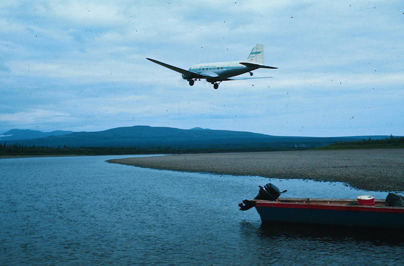 https://arrl-web002.artsrn.ualberta.ca/icrc/ICRC-PDF/Dr. Hunt Photos/Dr. D.E. Hunt photos - Inuvik 1968-69 130.jpg