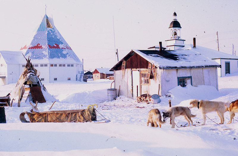 https://arrl-web002.artsrn.ualberta.ca/icrc/ICRC-PDF/Dr. Hunt Photos/Dr. D.E. Hunt photos - Inuvik 1968-69 057.jpg