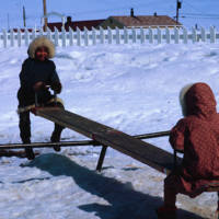 https://arrl-web002.artsrn.ualberta.ca/icrc/ICRC-PDF/Dr. Hunt Photos/Dr. D.E. Hunt photos - Inuvik 1968-69 162.jpg