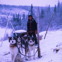 https://arrl-web002.artsrn.ualberta.ca/icrc/ICRC-PDF/Dr. Hunt Photos/Dr. D.E. Hunt photos - Inuvik 1968-69 076.jpg