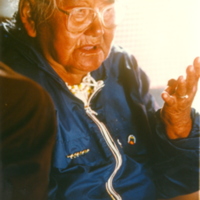 https://arrl-web002.artsrn.ualberta.ca/icrc/201801-upload/Qikiqtaruk - Herschel Island- Cultural Study/Herschel Is- Cultural Study-Hope Gordon-ShinglePt-1990YukonHeritageBranch.jpg